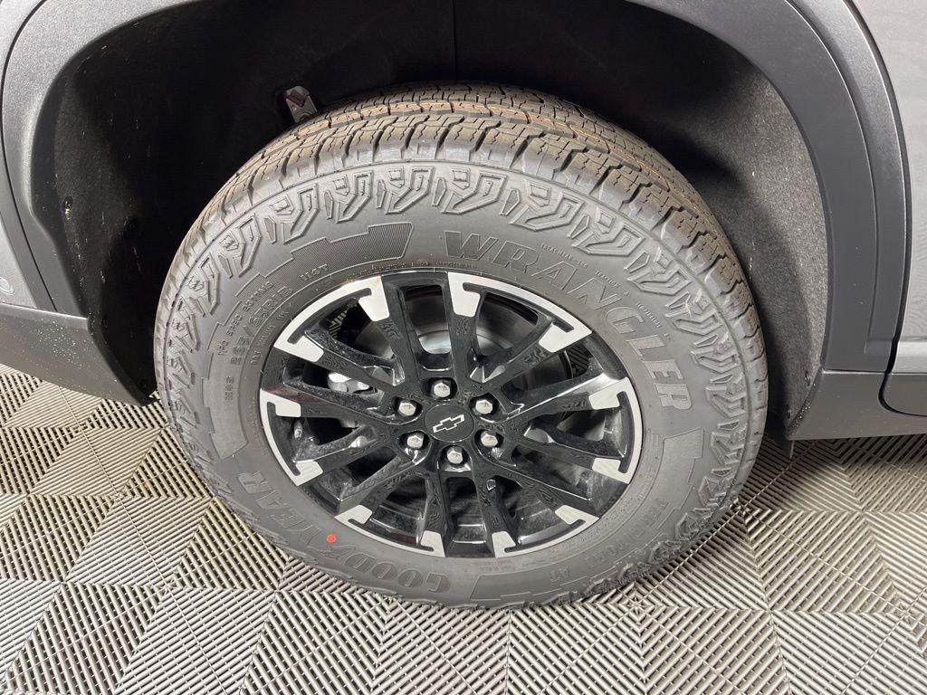 new 2026 Chevrolet Traverse car, priced at $57,880