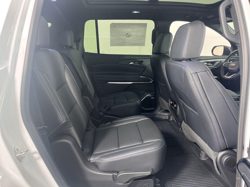 new 2026 Chevrolet Traverse car, priced at $51,880