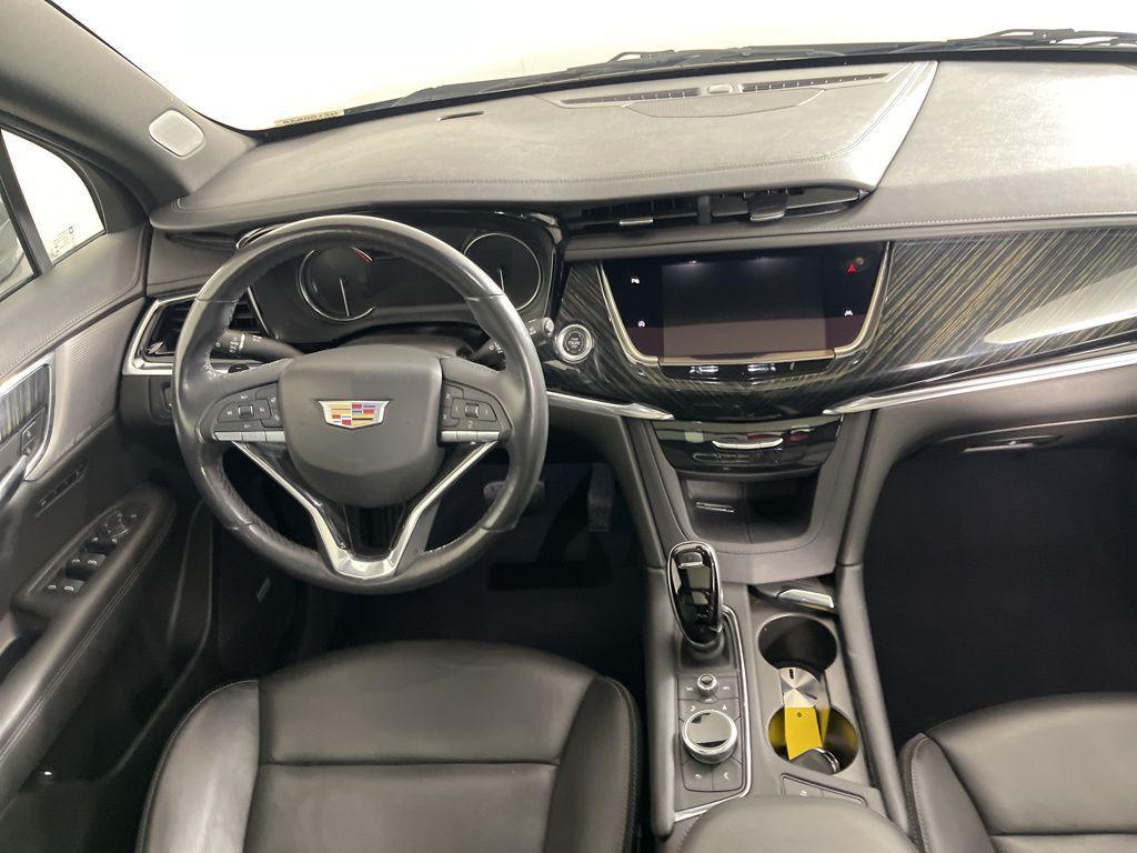 used 2022 Cadillac XT6 car, priced at $30,310