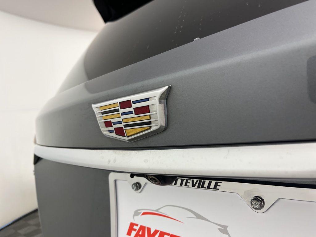 used 2022 Cadillac XT6 car, priced at $30,310