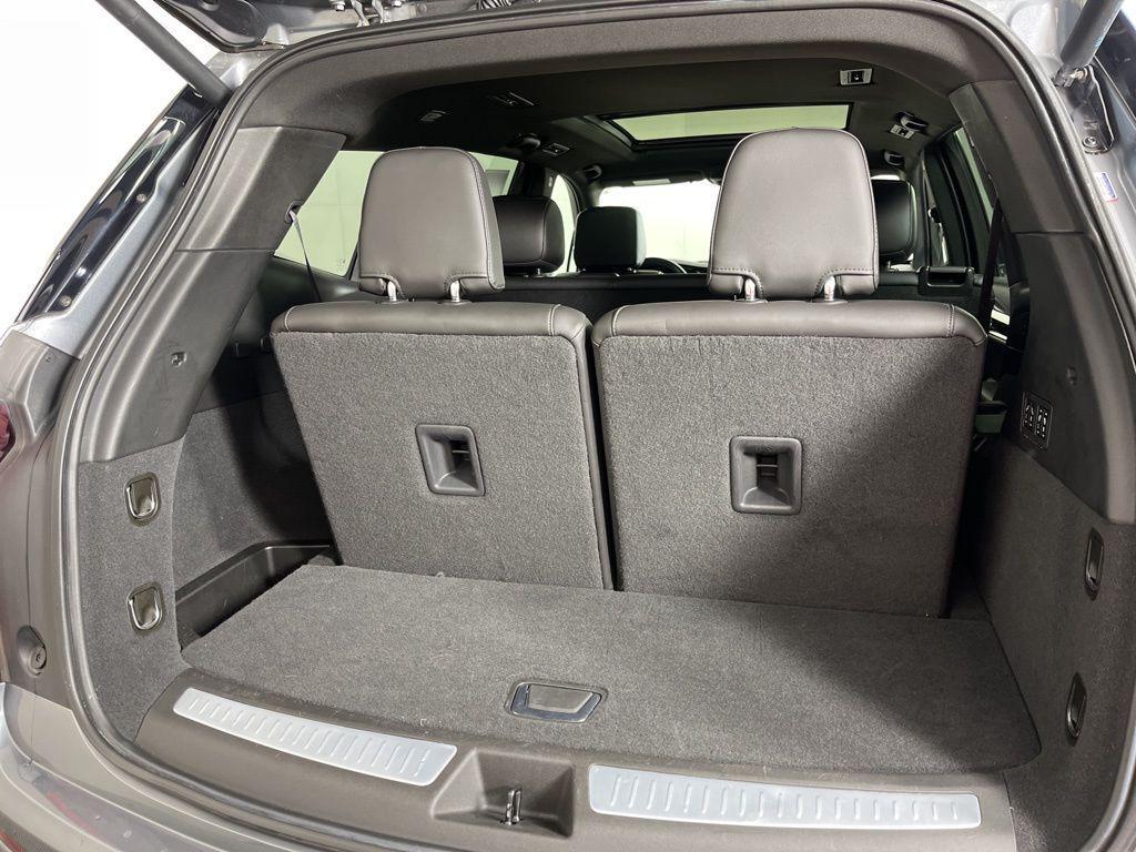 used 2022 Cadillac XT6 car, priced at $30,310