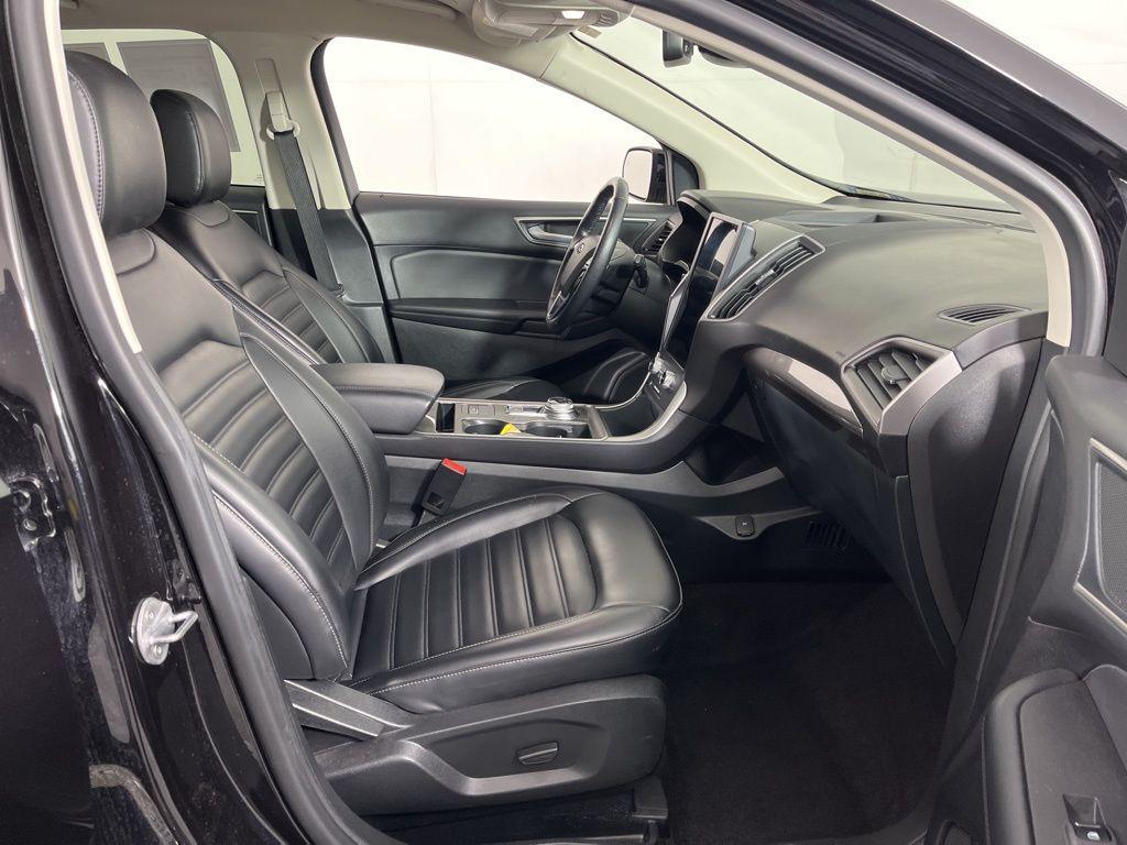used 2024 Ford Edge car, priced at $23,430