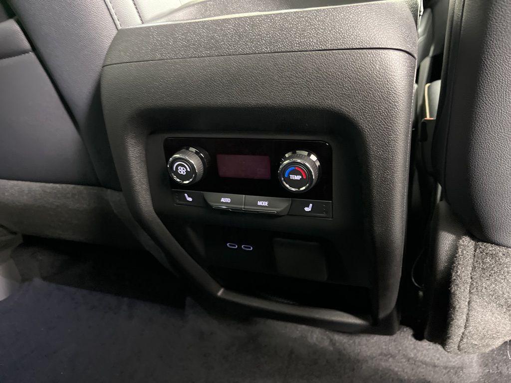 new 2026 Chevrolet Traverse car, priced at $61,020