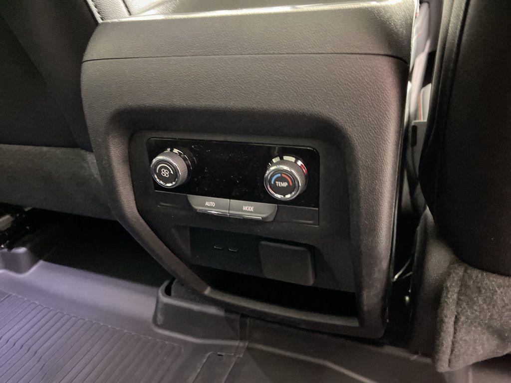 new 2026 Chevrolet Traverse car, priced at $57,880