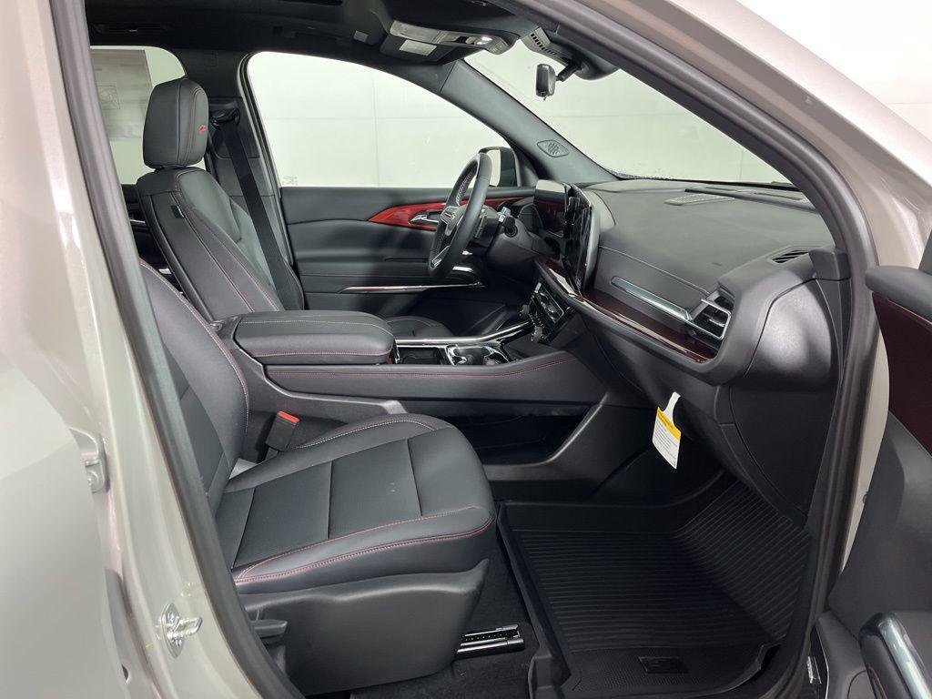 new 2026 Chevrolet Traverse car, priced at $57,880