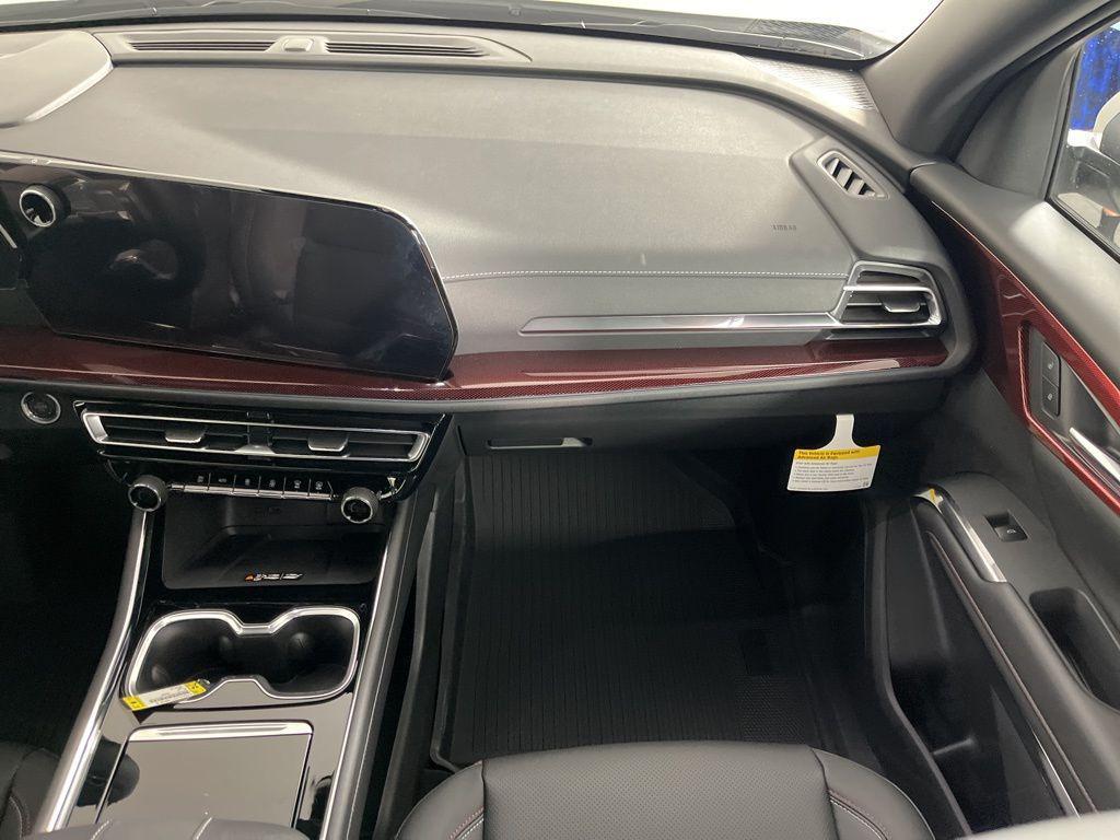 new 2026 Chevrolet Traverse car, priced at $52,545