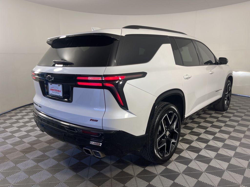 used 2024 Chevrolet Traverse car, priced at $47,770