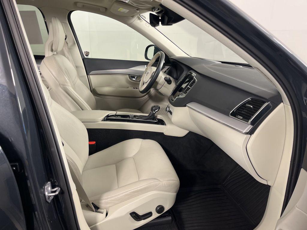 used 2022 Volvo XC90 car, priced at $32,976