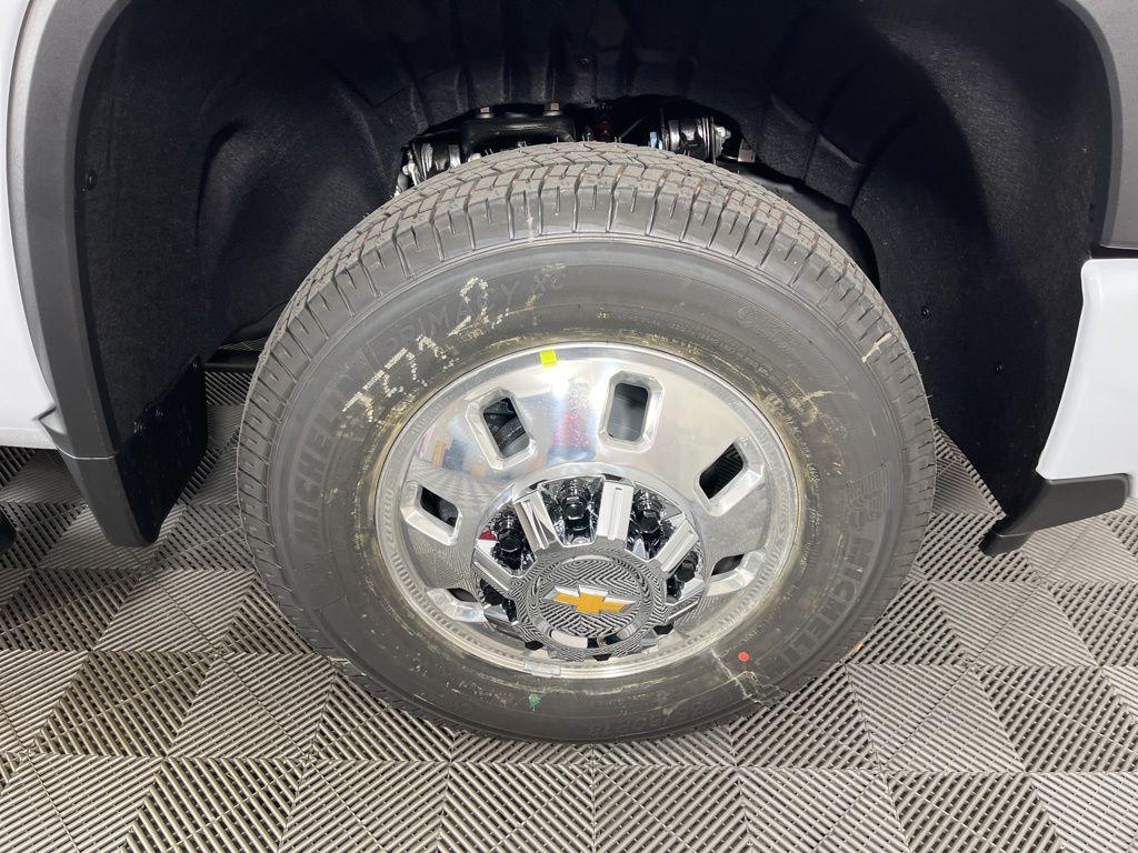 new 2026 Chevrolet Silverado 3500 car, priced at $93,260