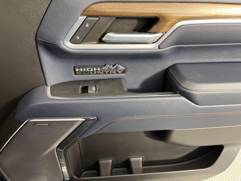 used 2022 Chevrolet Silverado 1500 car, priced at $42,992