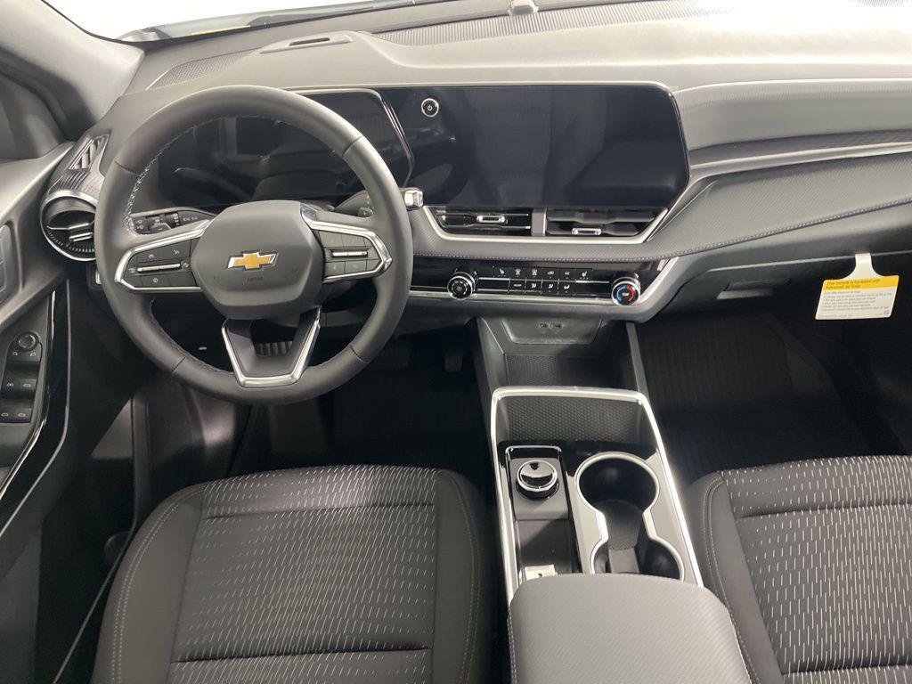 new 2026 Chevrolet Equinox car, priced at $32,705