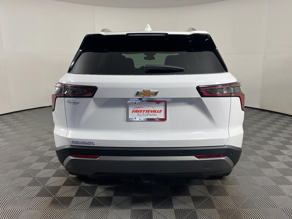 new 2026 Chevrolet Equinox car, priced at $32,705