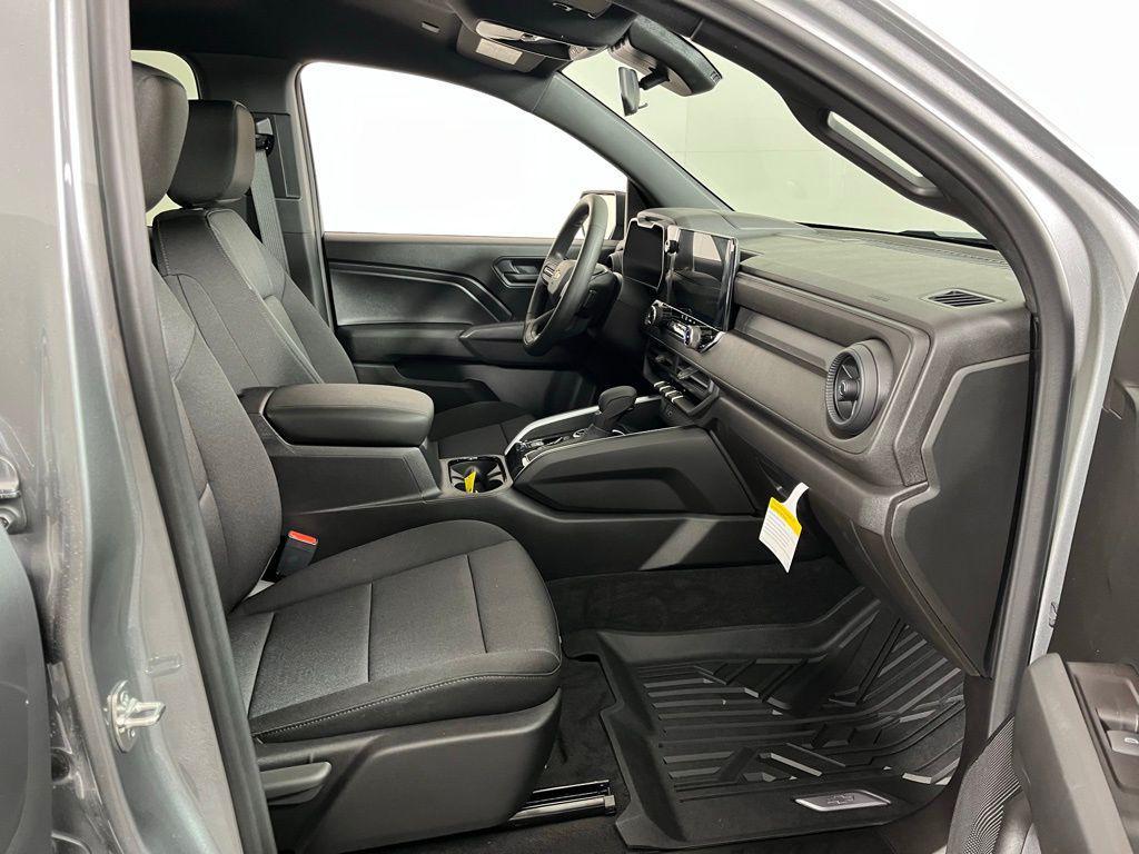 new 2026 Chevrolet Colorado car, priced at $40,300