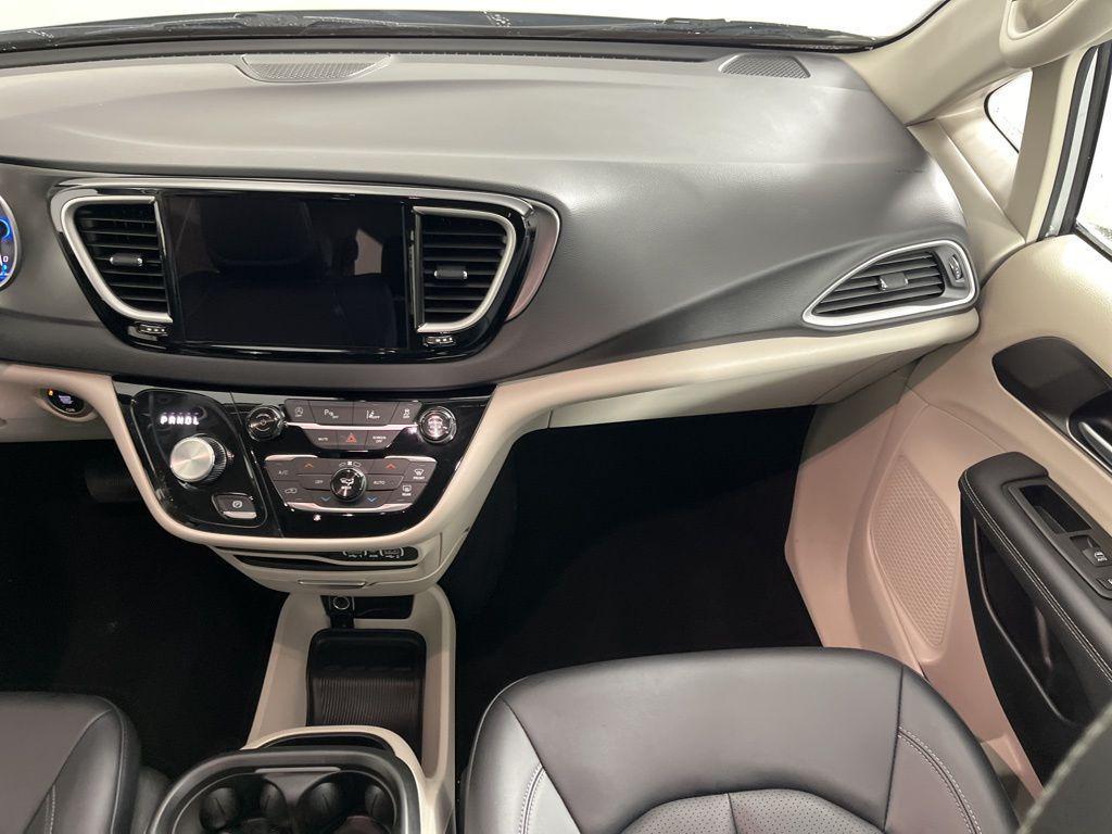 used 2024 Chrysler Pacifica car, priced at $27,463