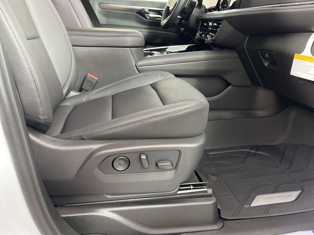 new 2026 Chevrolet Tahoe car, priced at $73,275