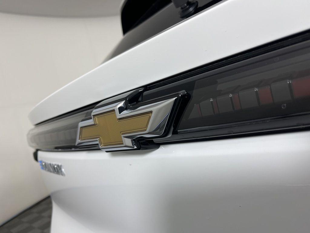 new 2026 Chevrolet Equinox EV car, priced at $36,495