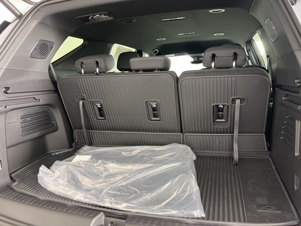 new 2026 Chevrolet Traverse car, priced at $48,730