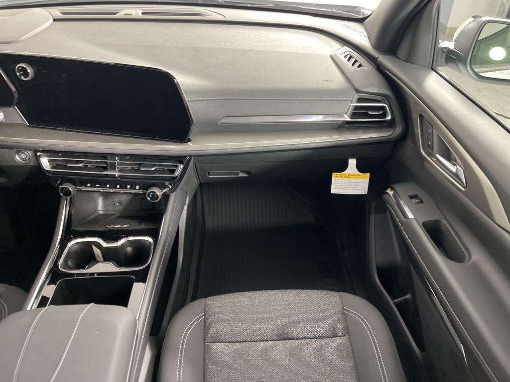 new 2026 Chevrolet Traverse car, priced at $48,730