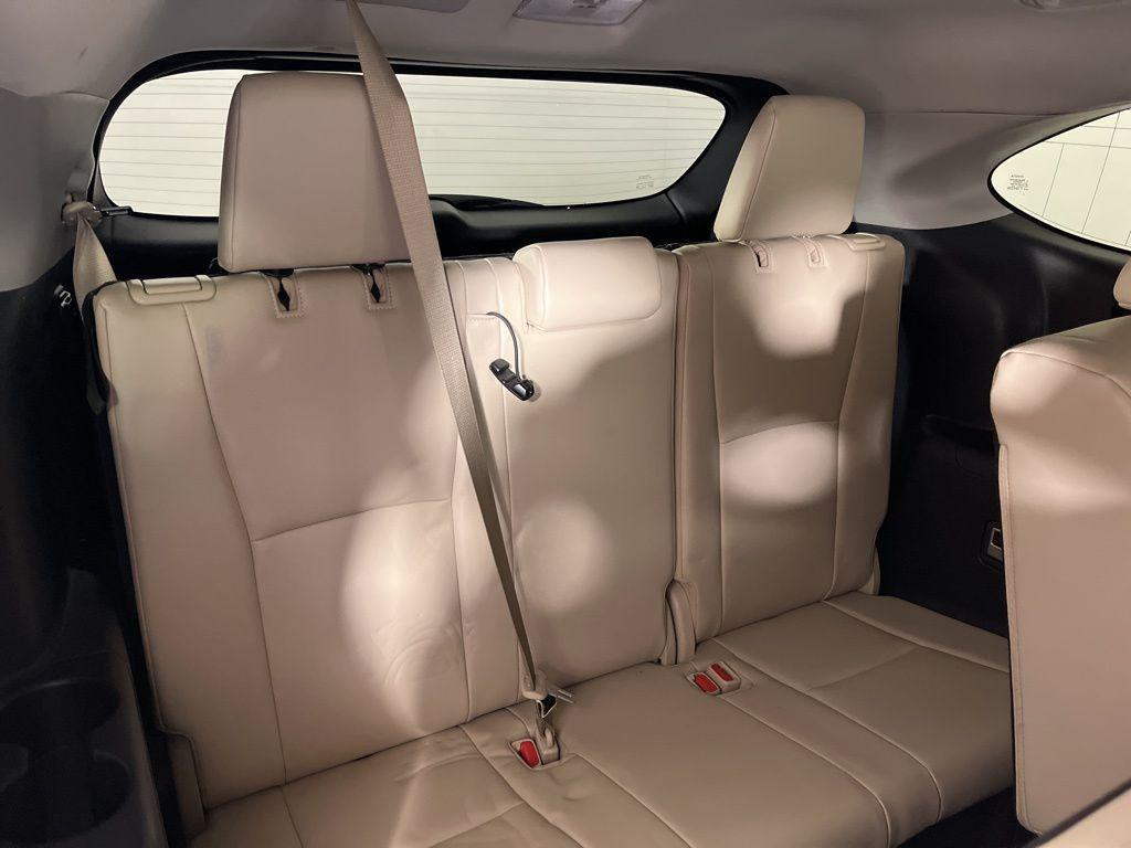 used 2021 Toyota Highlander car, priced at $28,880