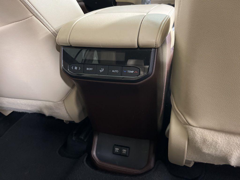 used 2021 Toyota Highlander car, priced at $28,880