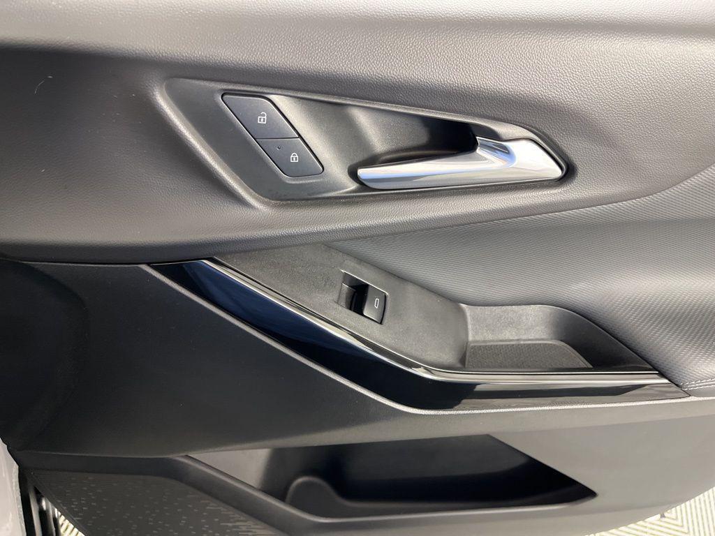 used 2025 Chevrolet Equinox car, priced at $26,500