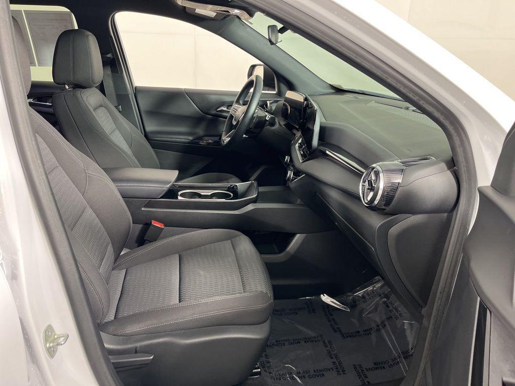 used 2025 Chevrolet Equinox car, priced at $26,500