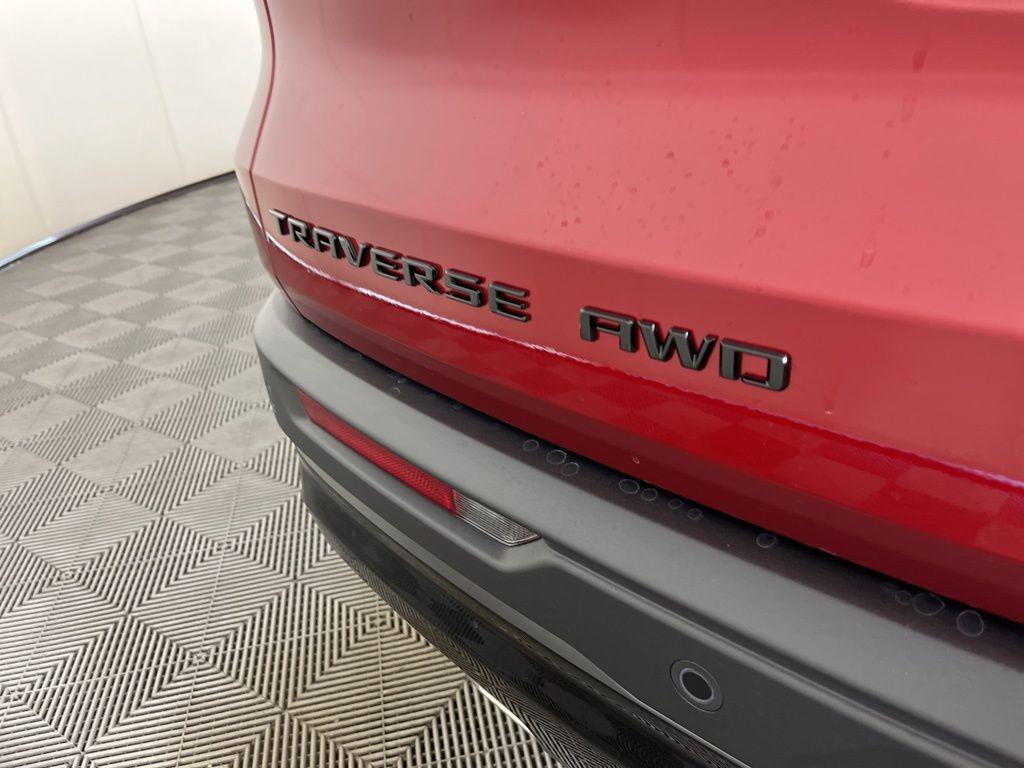 new 2026 Chevrolet Traverse car, priced at $49,225