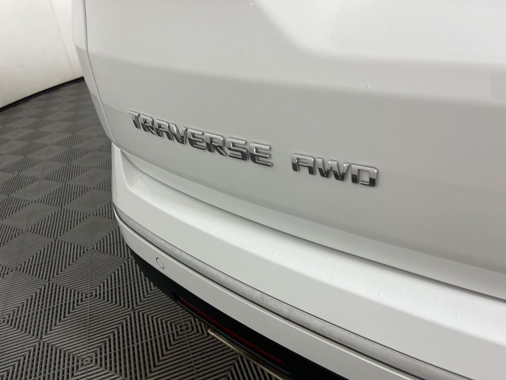 used 2023 Chevrolet Traverse car, priced at $36,717