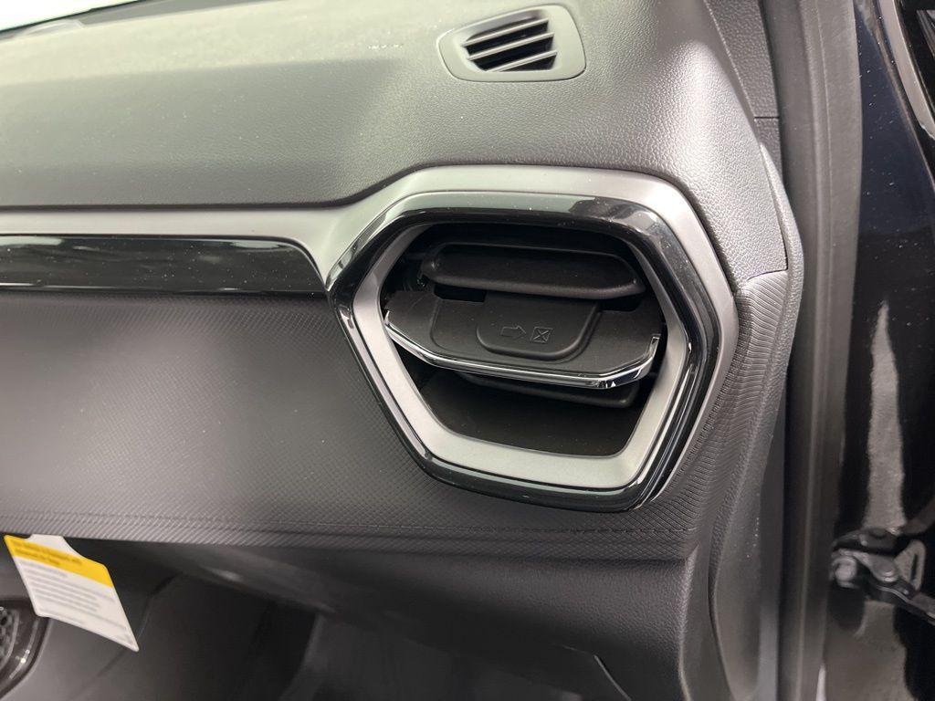 new 2026 Chevrolet TrailBlazer car, priced at $27,905