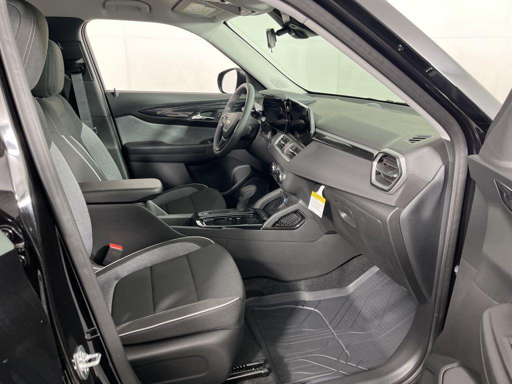 new 2026 Chevrolet TrailBlazer car, priced at $27,905