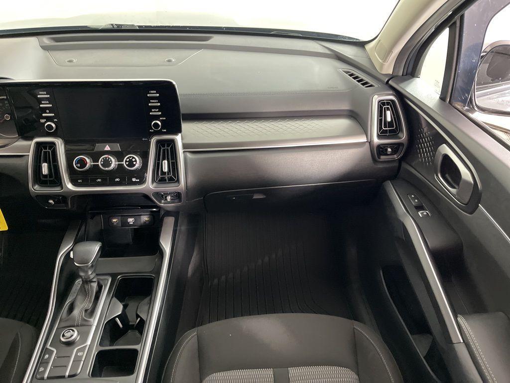 used 2023 Kia Sorento car, priced at $21,860