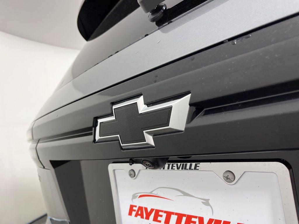 new 2026 Chevrolet Traverse car, priced at $57,880