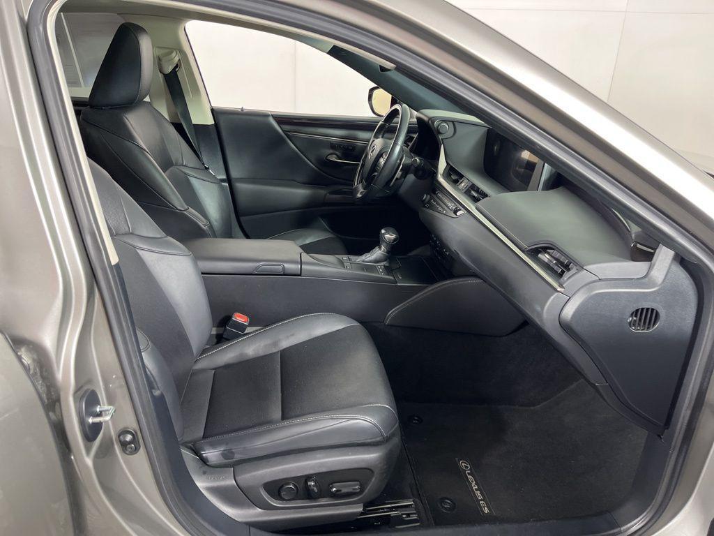 used 2020 Lexus ES 300h car, priced at $26,714