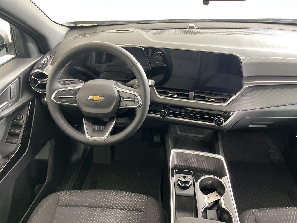 new 2026 Chevrolet Equinox car, priced at $32,705