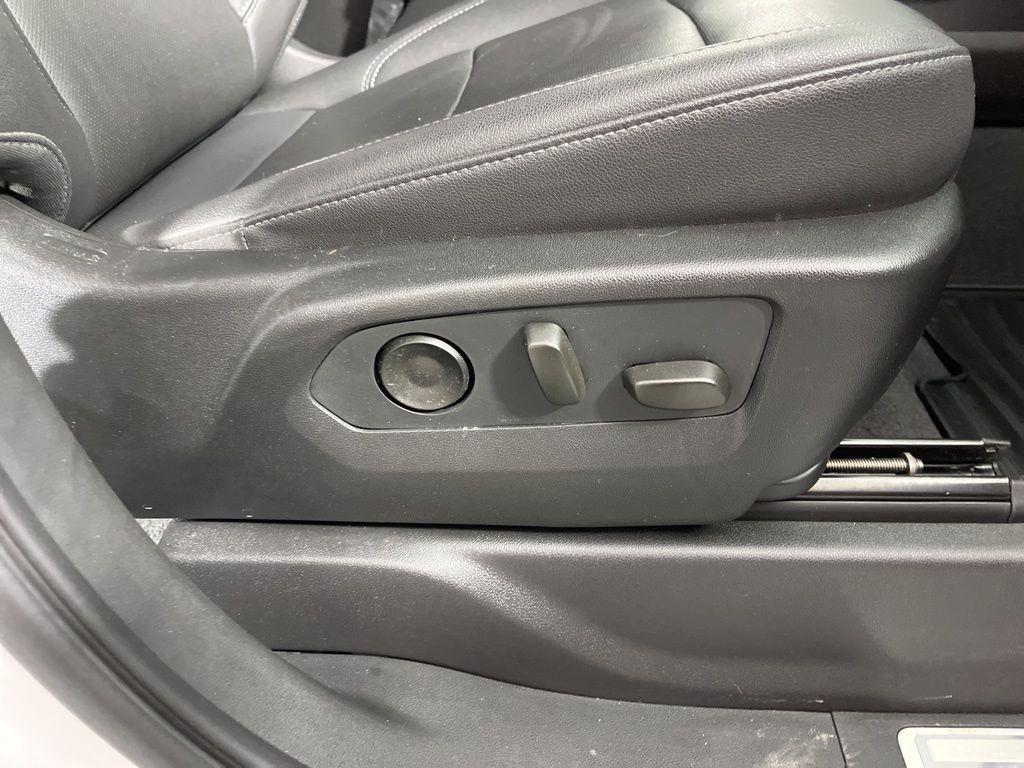 used 2022 Chevrolet Silverado 1500 car, priced at $30,520