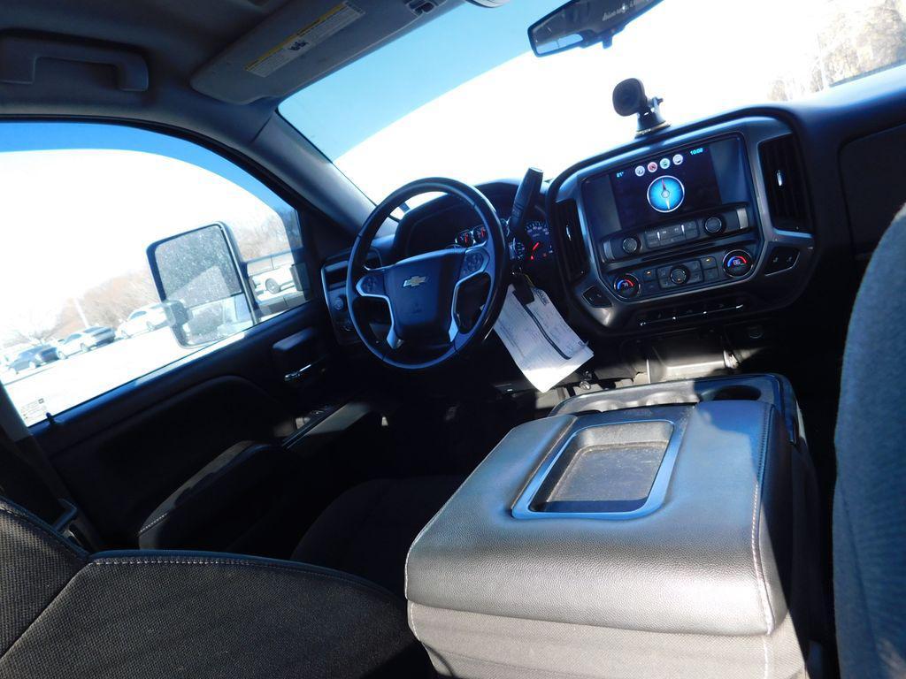 used 2018 Chevrolet Silverado 1500 car, priced at $23,422