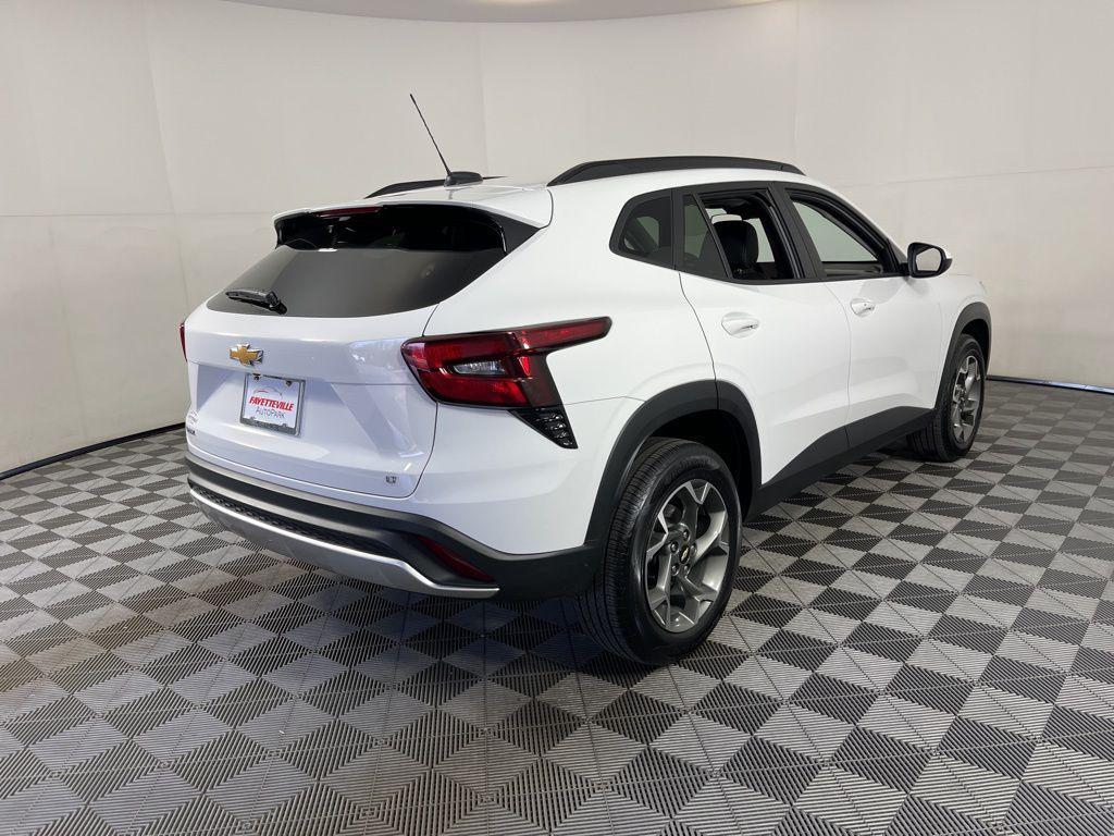 used 2025 Chevrolet Trax car, priced at $22,510