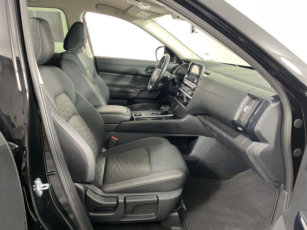 used 2025 Nissan Pathfinder car, priced at $29,040