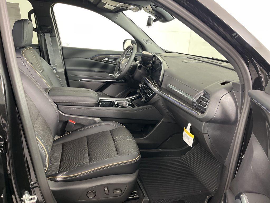 new 2026 Chevrolet Traverse car, priced at $59,649