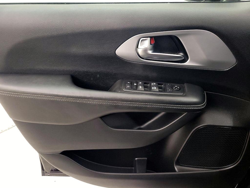 used 2020 Chrysler Pacifica car, priced at $25,998