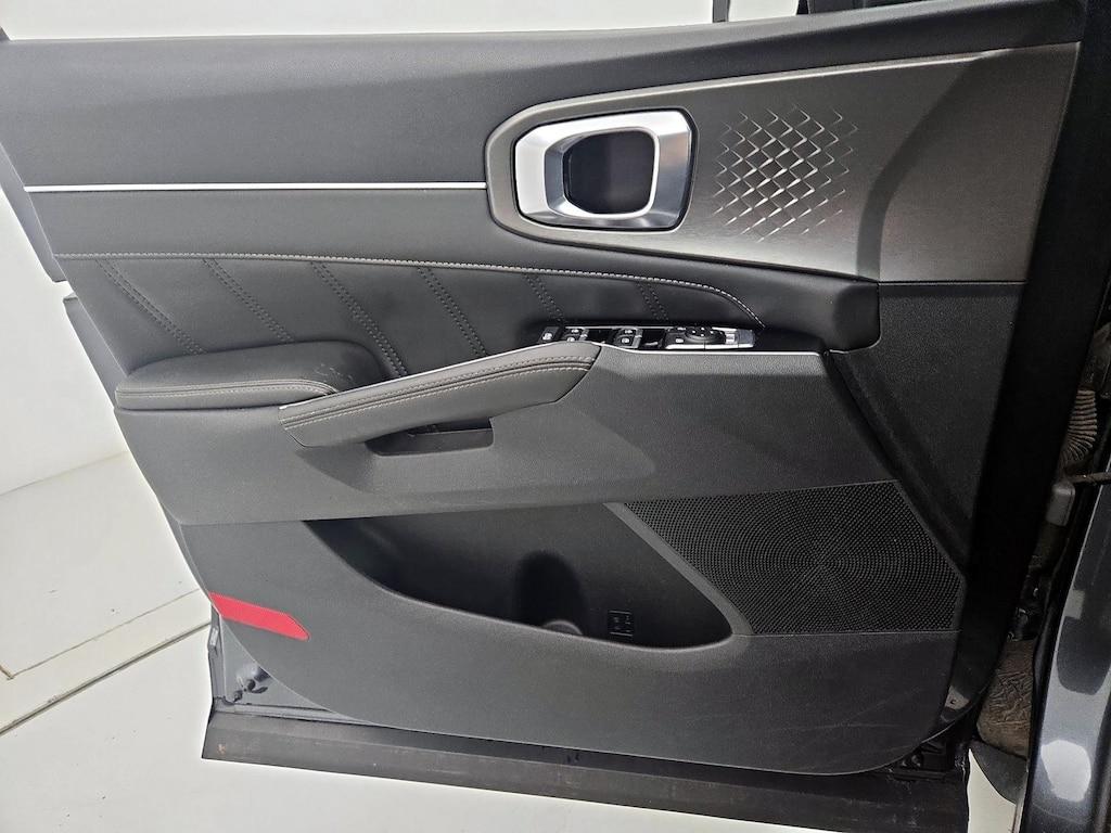 used 2023 Kia Sorento car, priced at $31,998