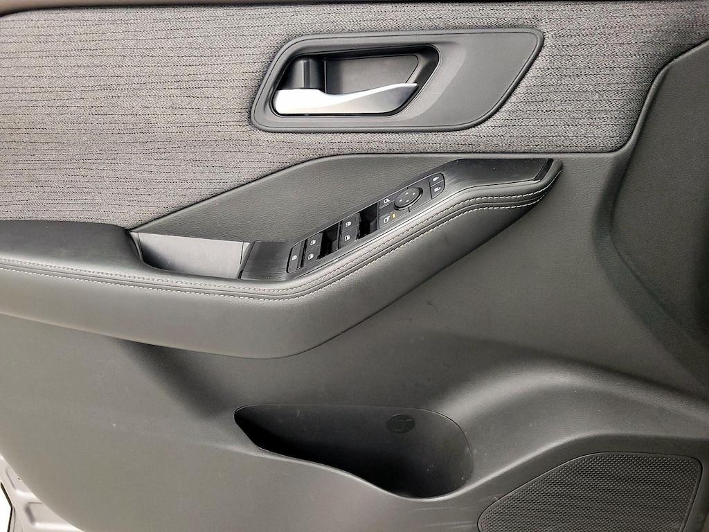 used 2022 Nissan Rogue car, priced at $18,998