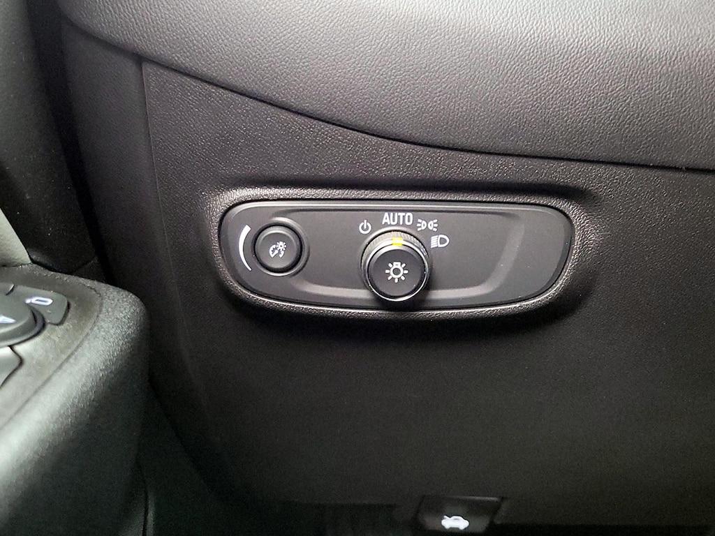 used 2022 Chevrolet Equinox car, priced at $18,998