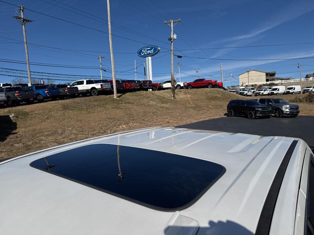 used 2021 GMC Sierra 1500 car, priced at $32,424