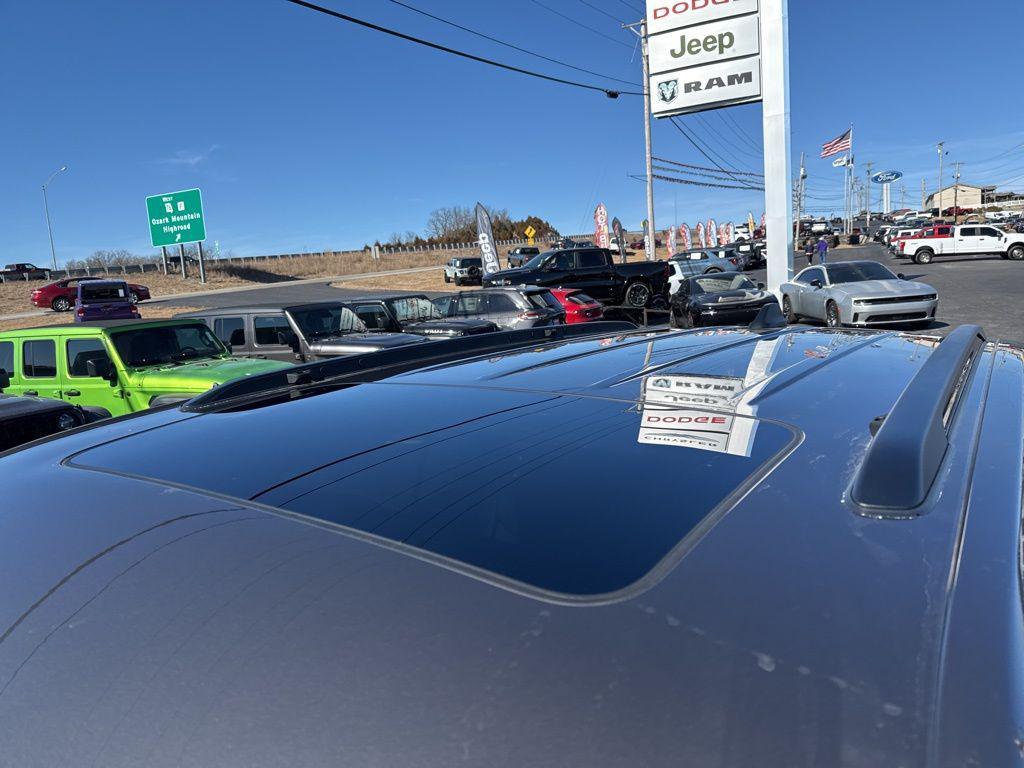 new 2026 Jeep Grand Cherokee car, priced at $48,745