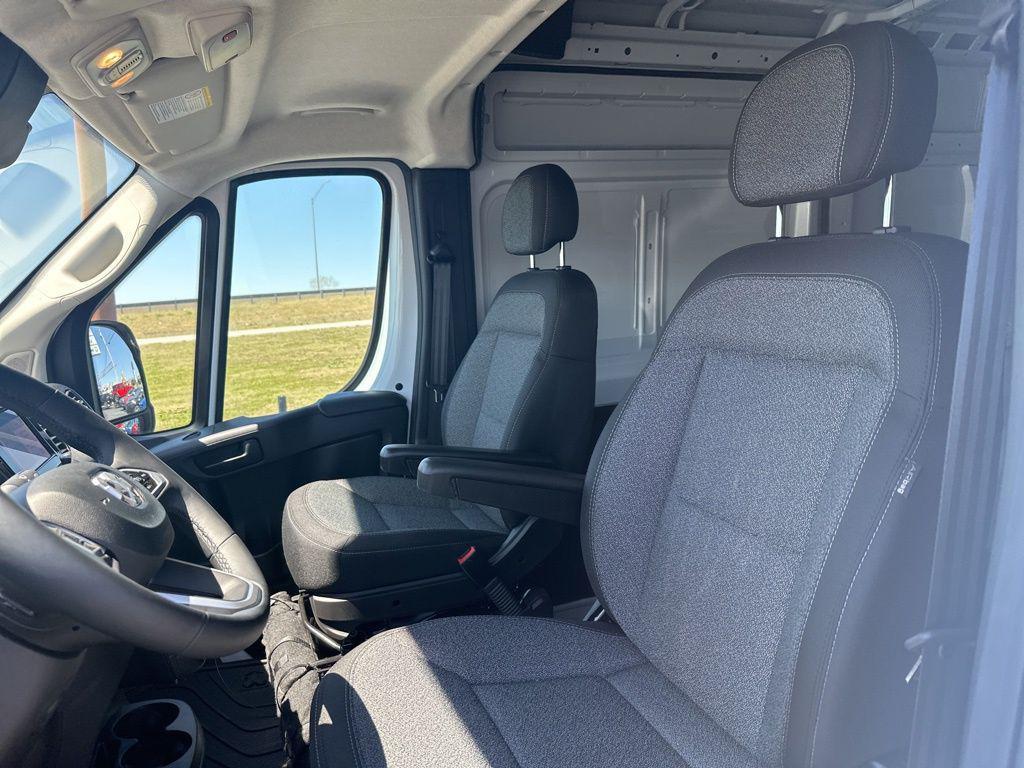 new 2024 Ram ProMaster 3500 car, priced at $46,287