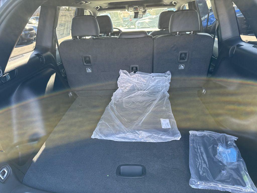 new 2025 Jeep Grand Cherokee car, priced at $45,330