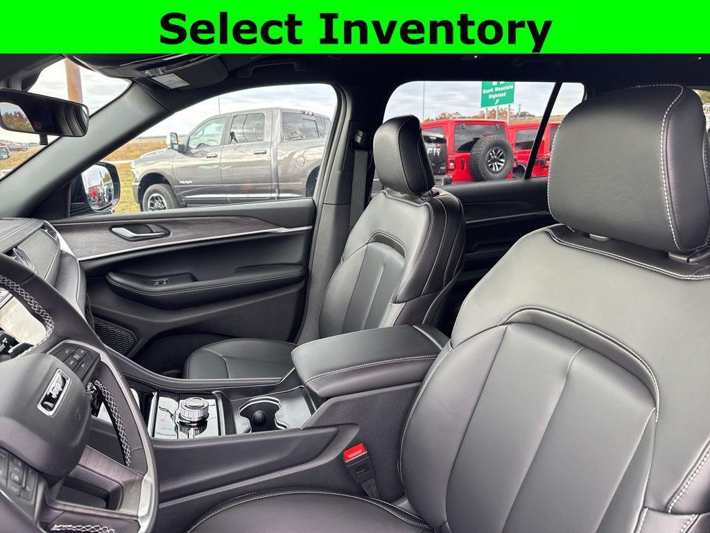 new 2025 Jeep Grand Cherokee L car, priced at $47,835