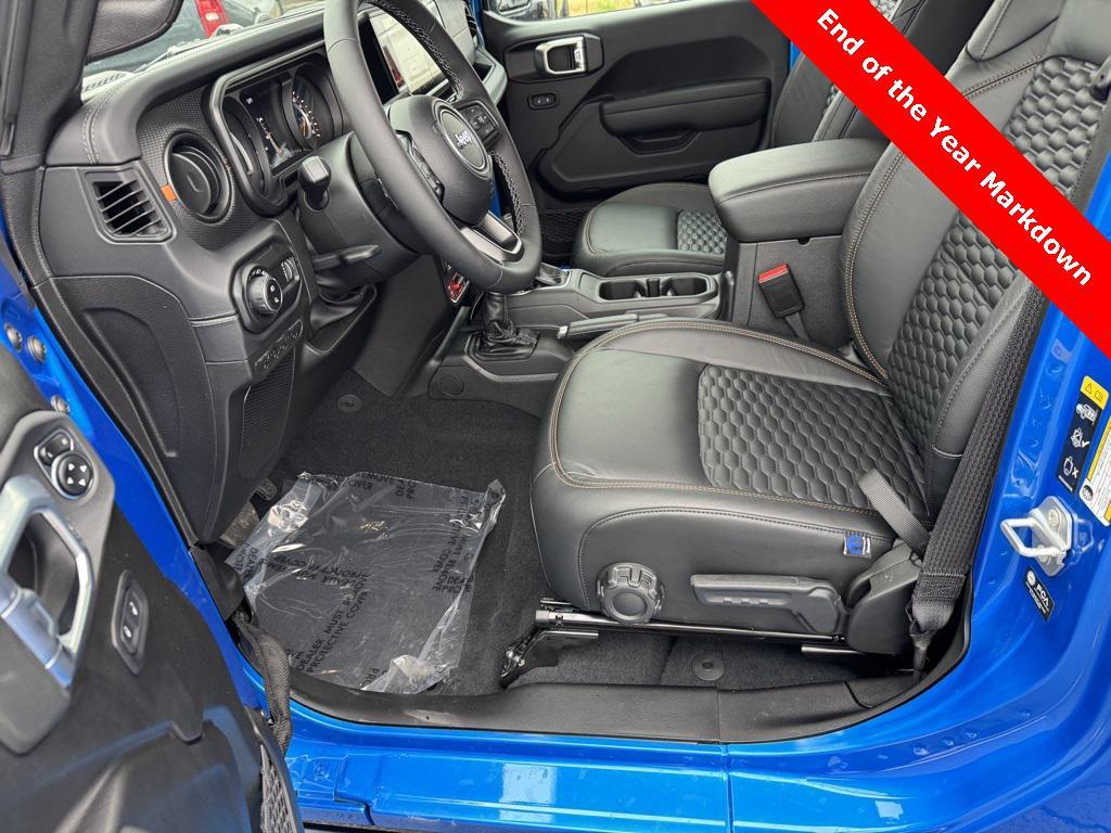 new 2026 Jeep Gladiator car, priced at $54,396