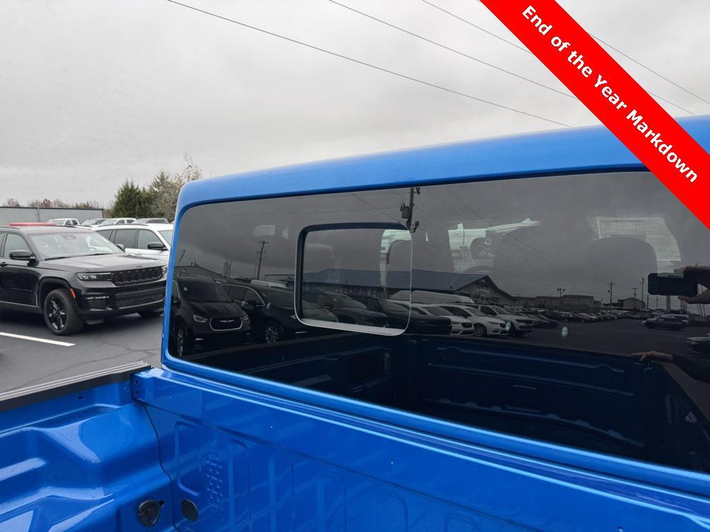 new 2026 Jeep Gladiator car, priced at $54,396